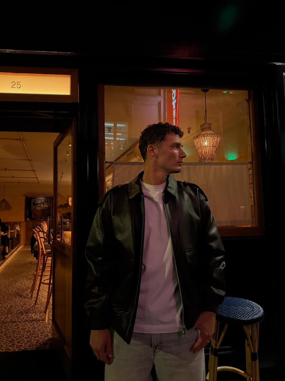 photo_2025-10-09_01-27-08 بنجامین پاوار