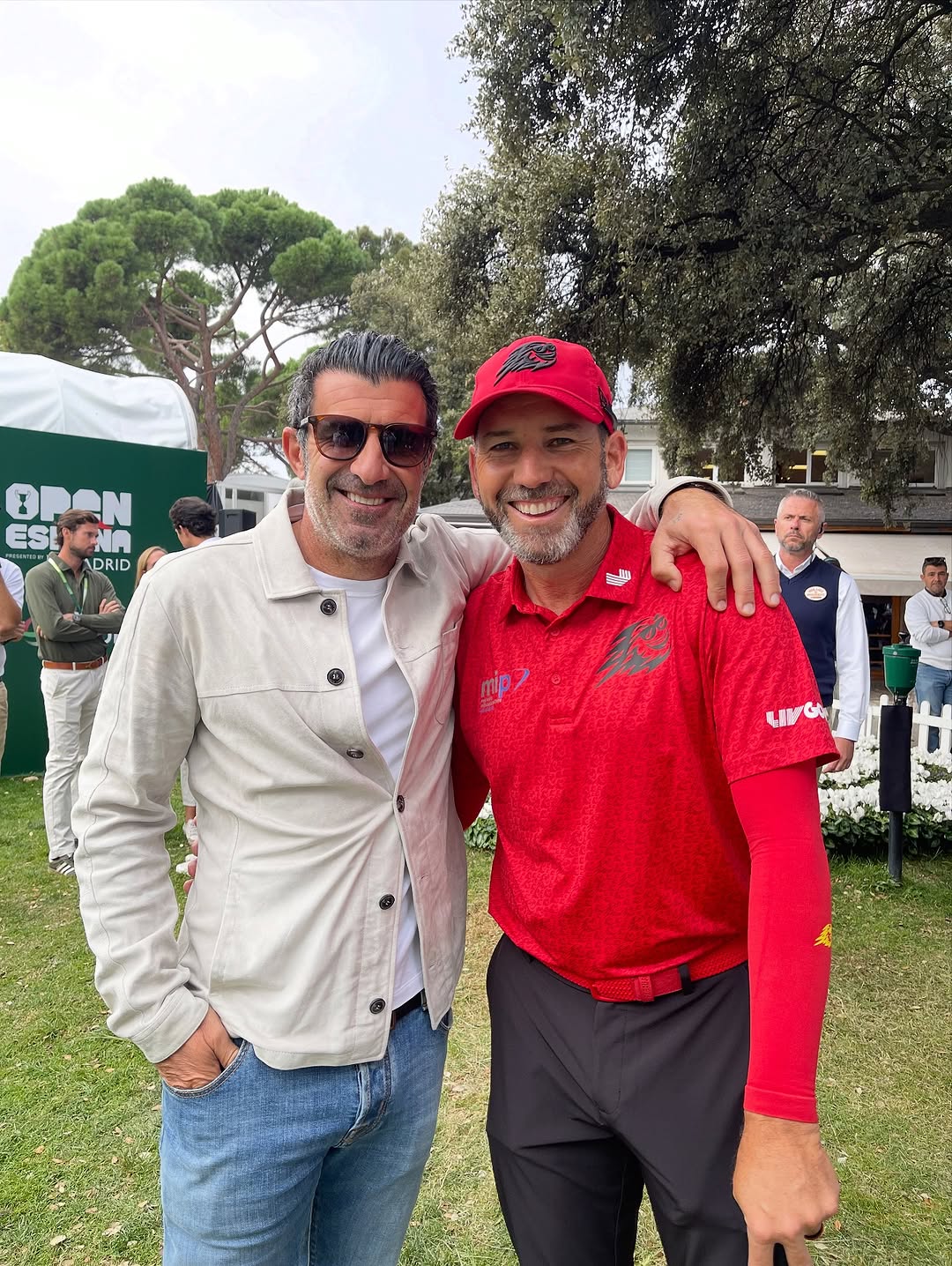 photo_2025-10-13_01-52-12 لوئیس فیگو