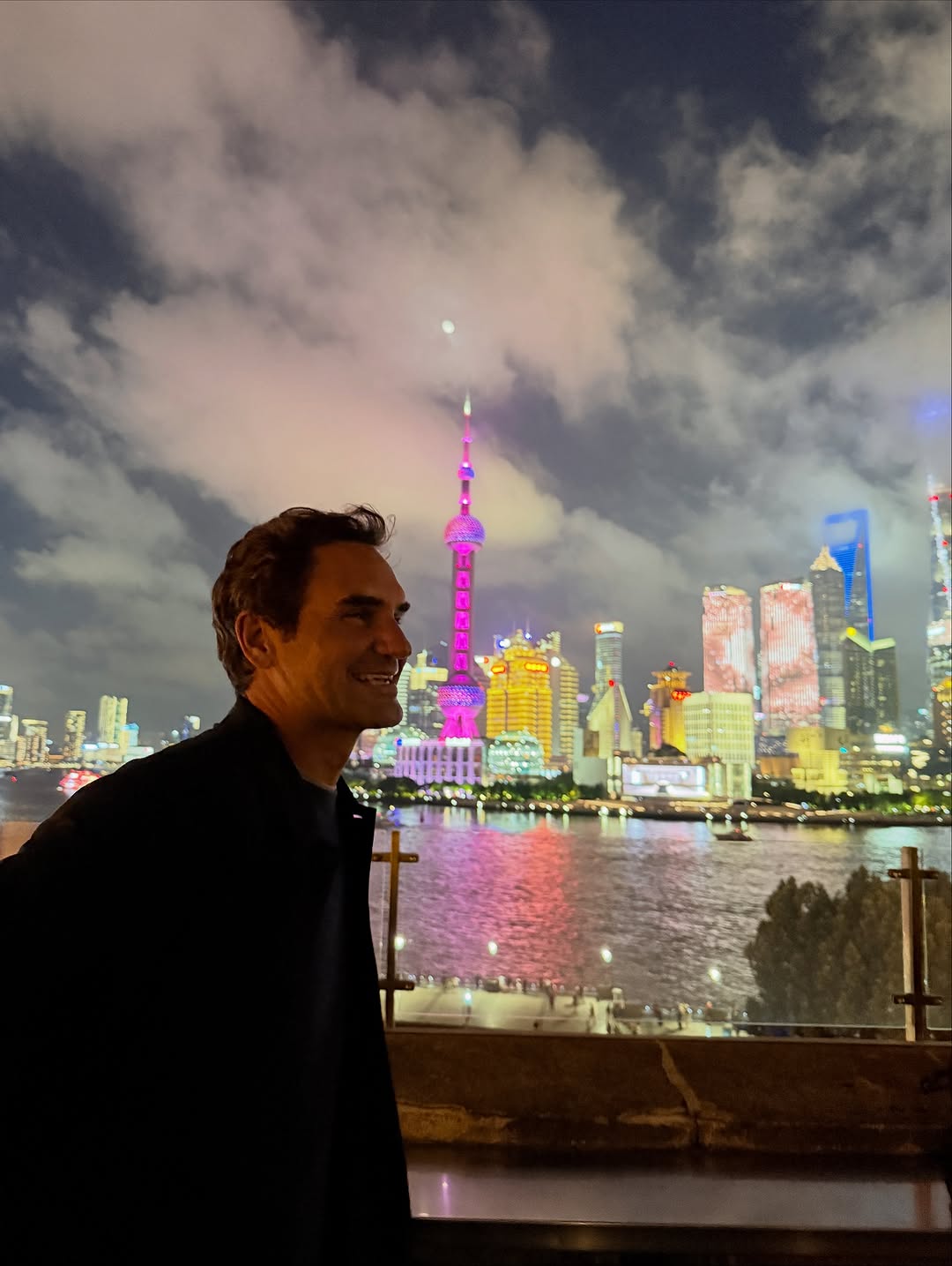 photo_2025-10-14_02-00-15 راجر فدرر