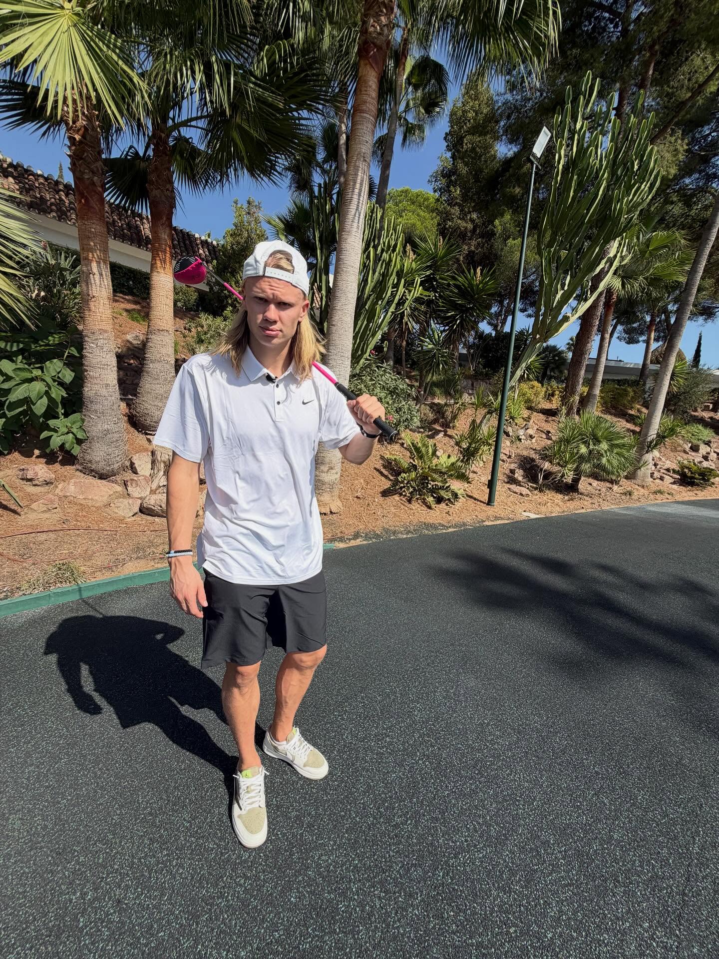 photo_2025-10-14_02-02-57 ارلینگ هالند