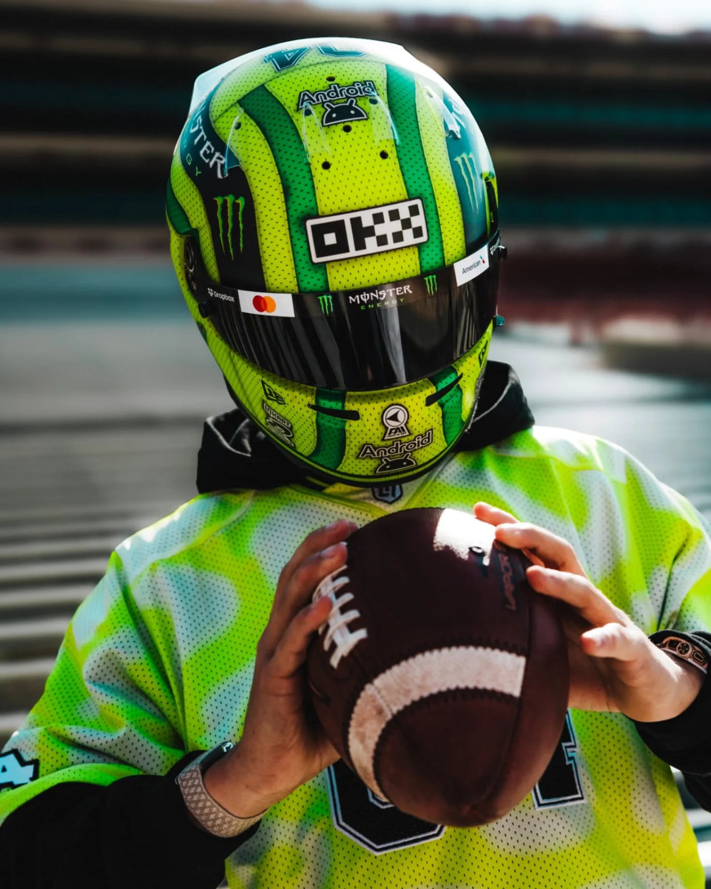 photo_2025-10-18_01-02-23 لندو نوریس