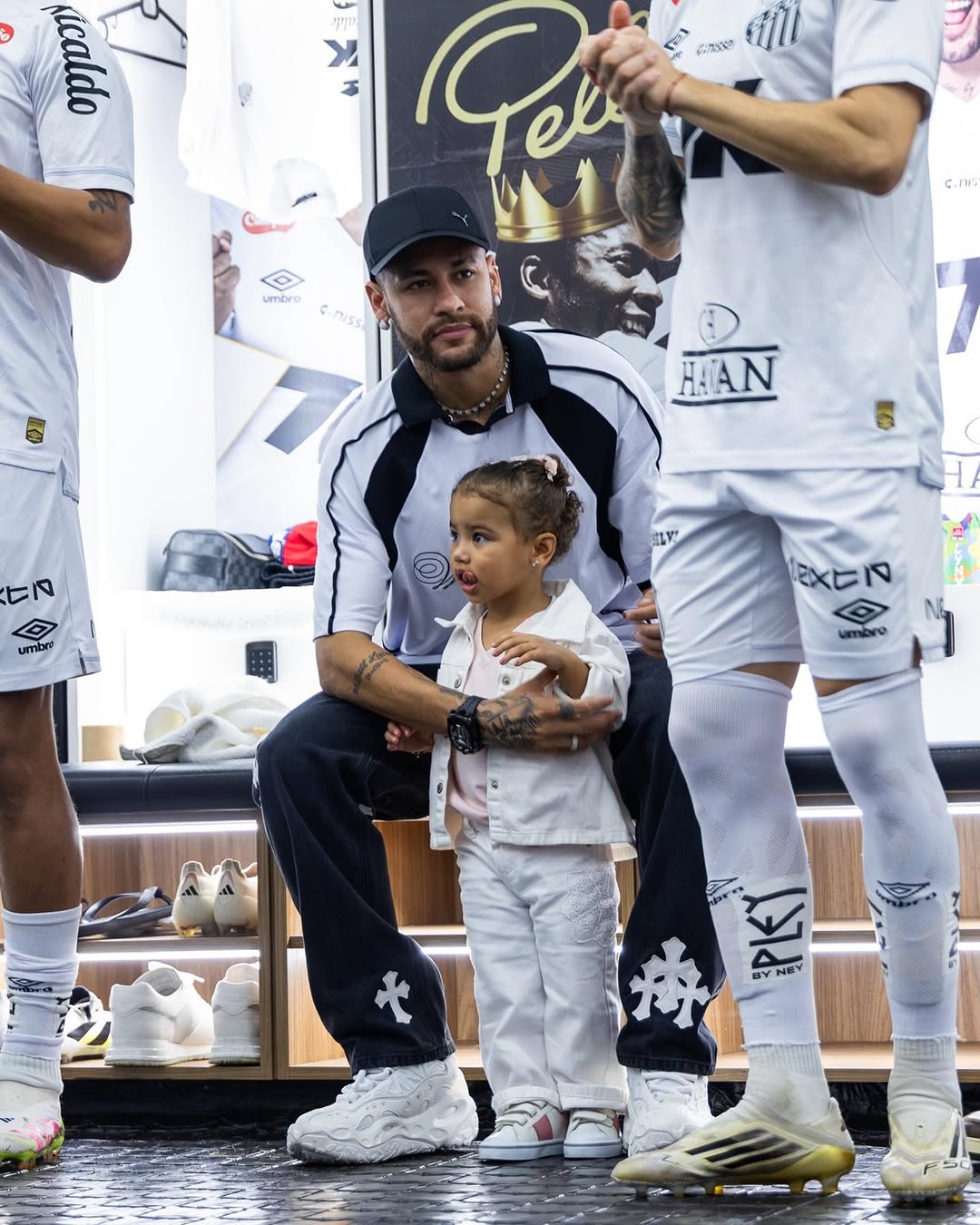 photo_2025-10-18_01-03-07 نیمار