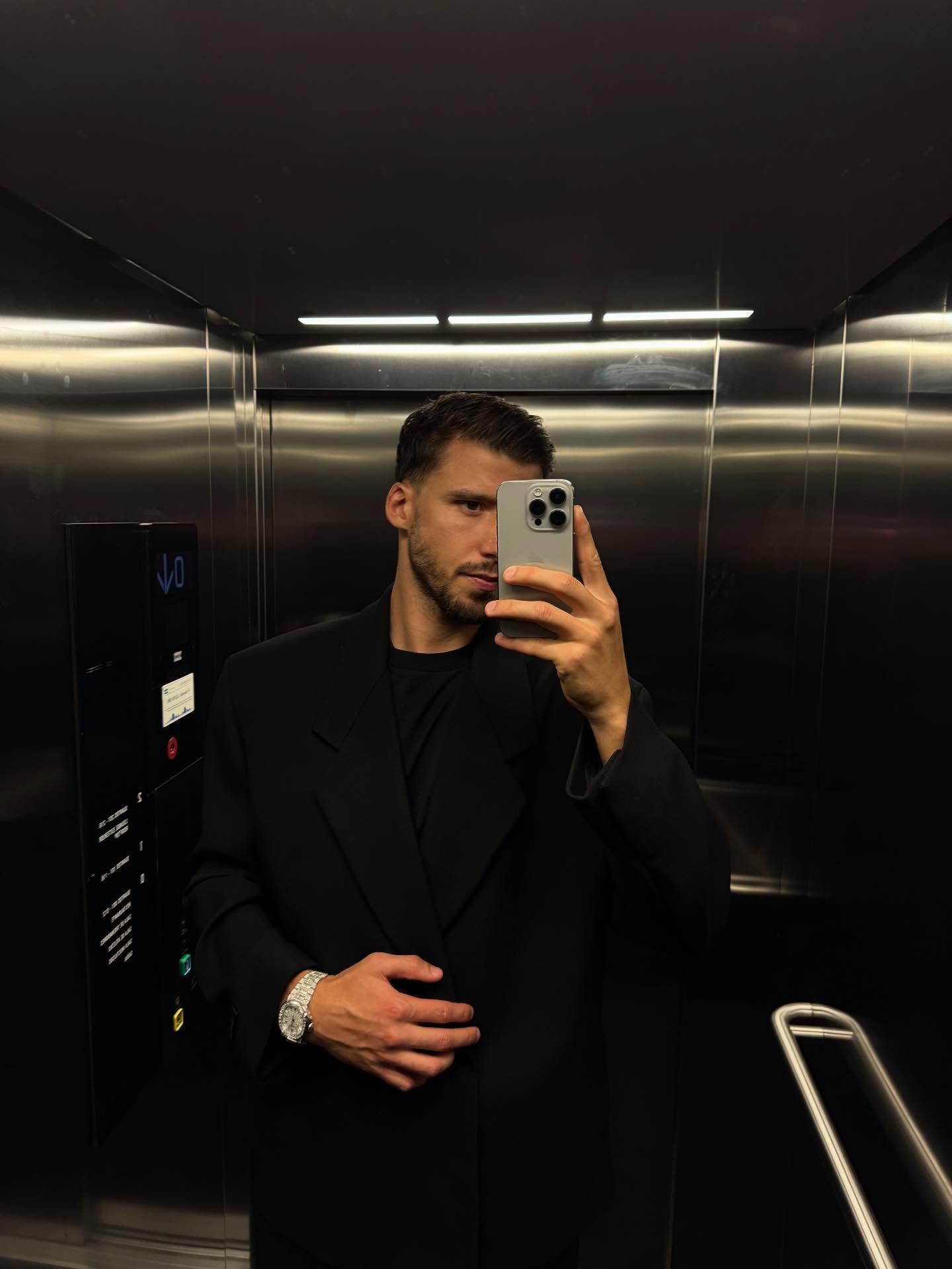 photo_2025-10-18_01-03-12 روبن دیاز