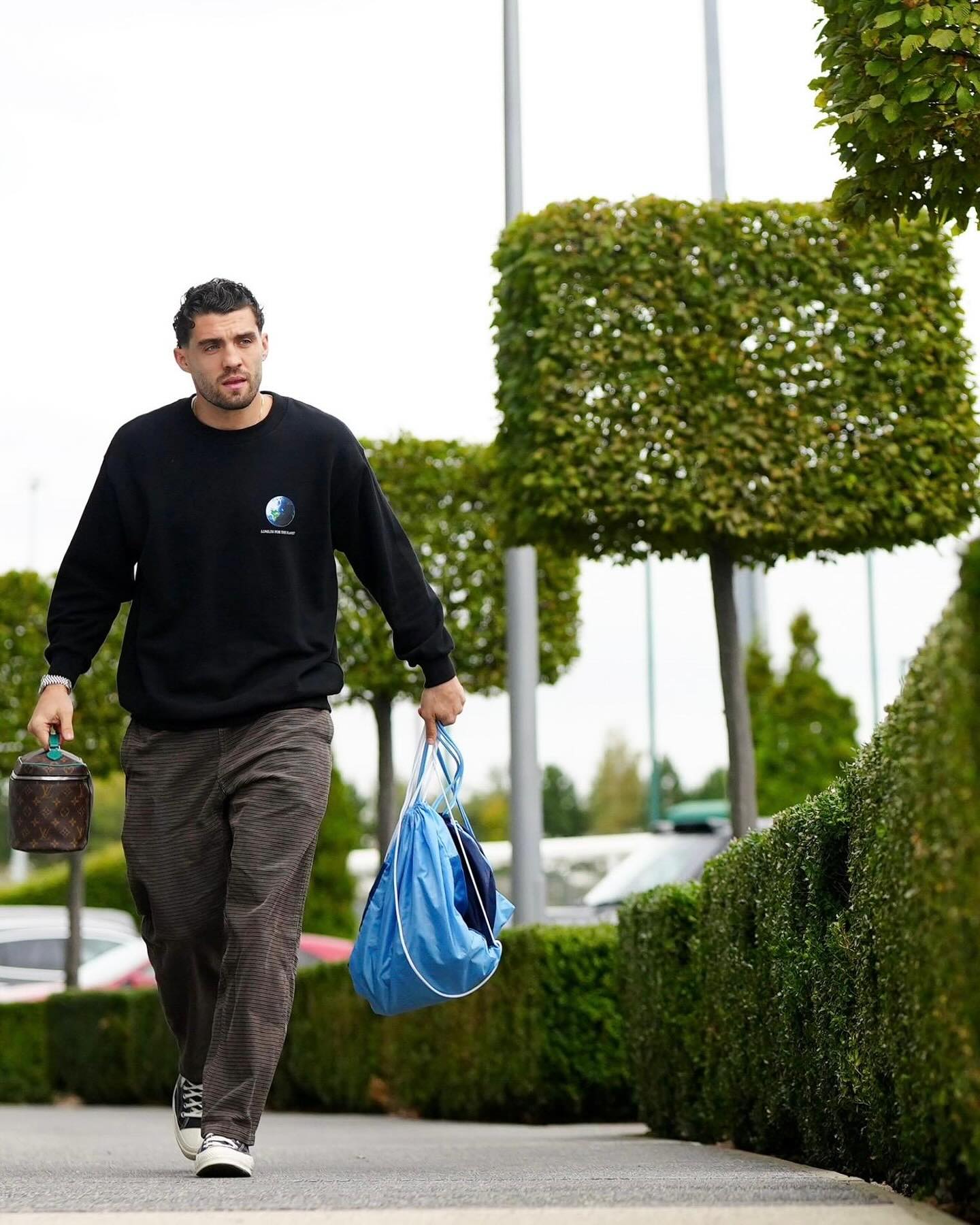 photo_2025-10-18_01-08-05 متئو کواچیچ