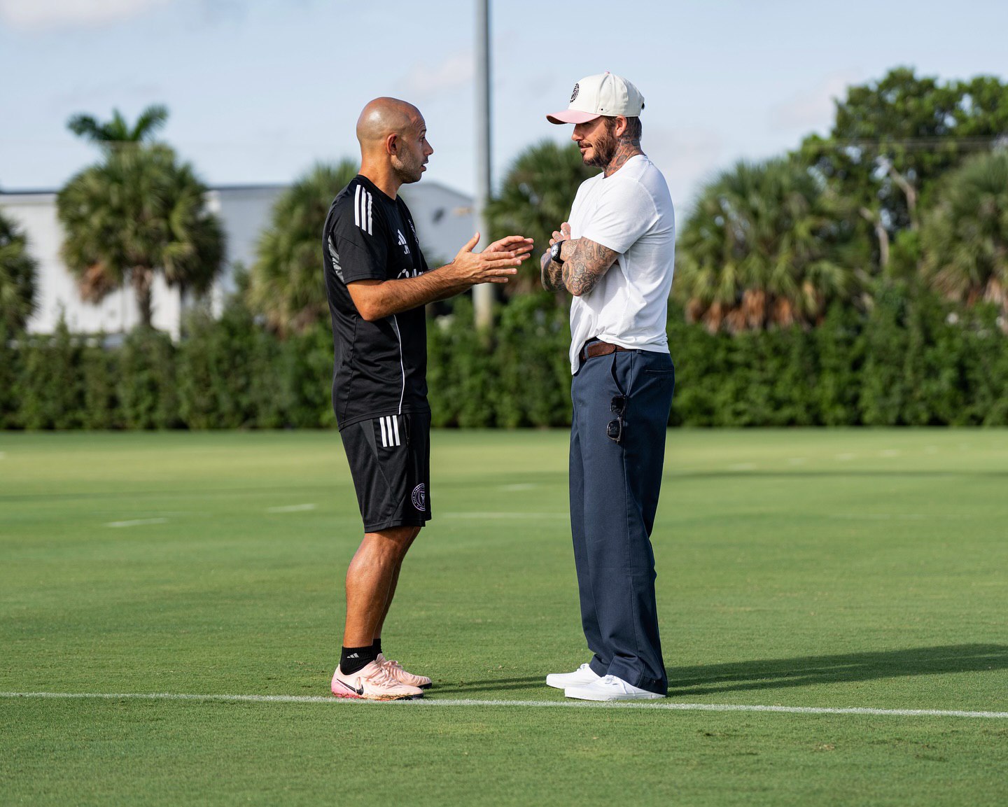 photo_2025-10-21_01-51-56 دیوید بکام