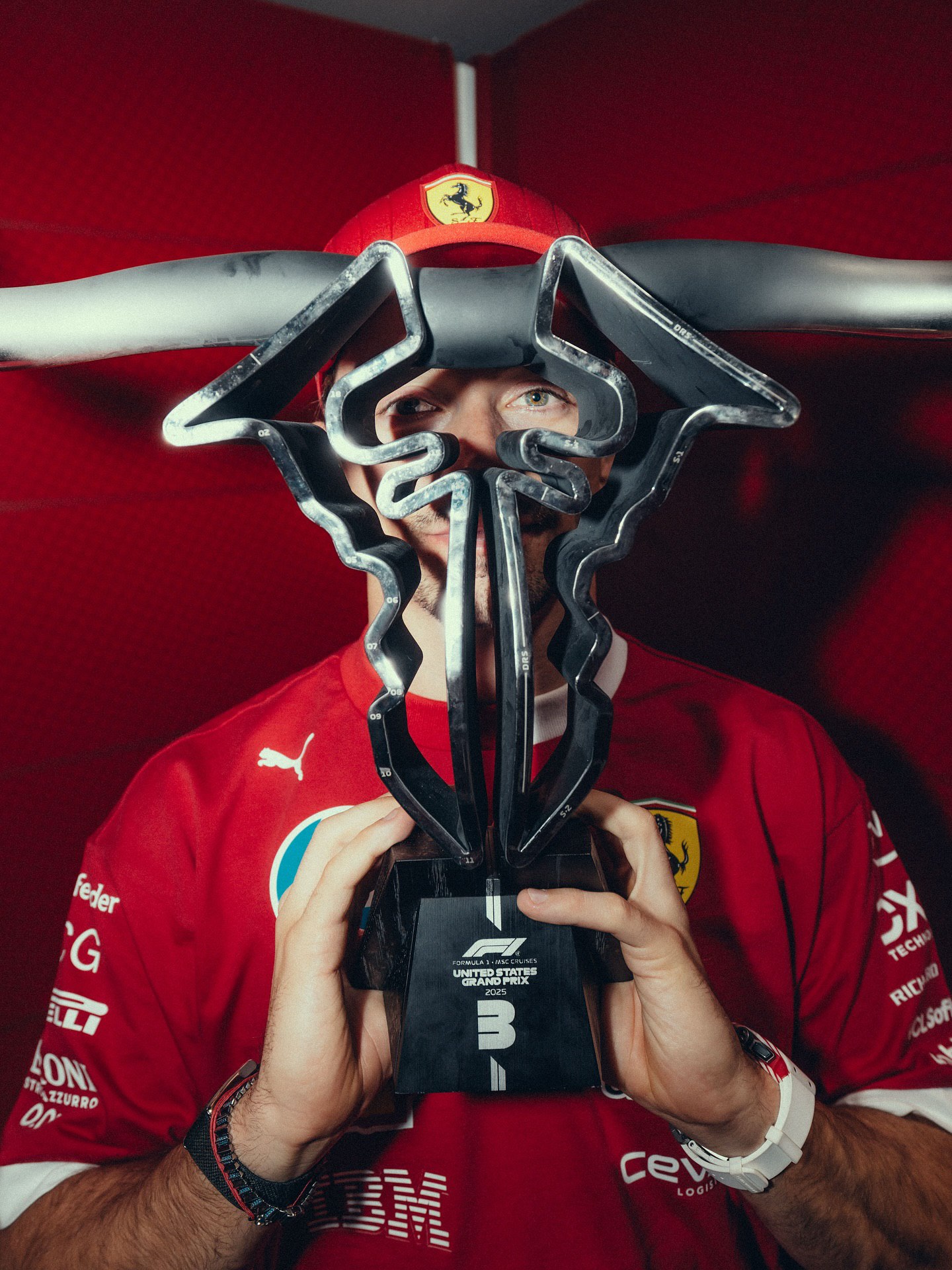 photo_2025-10-21_01-52-47 شارل لکلرک