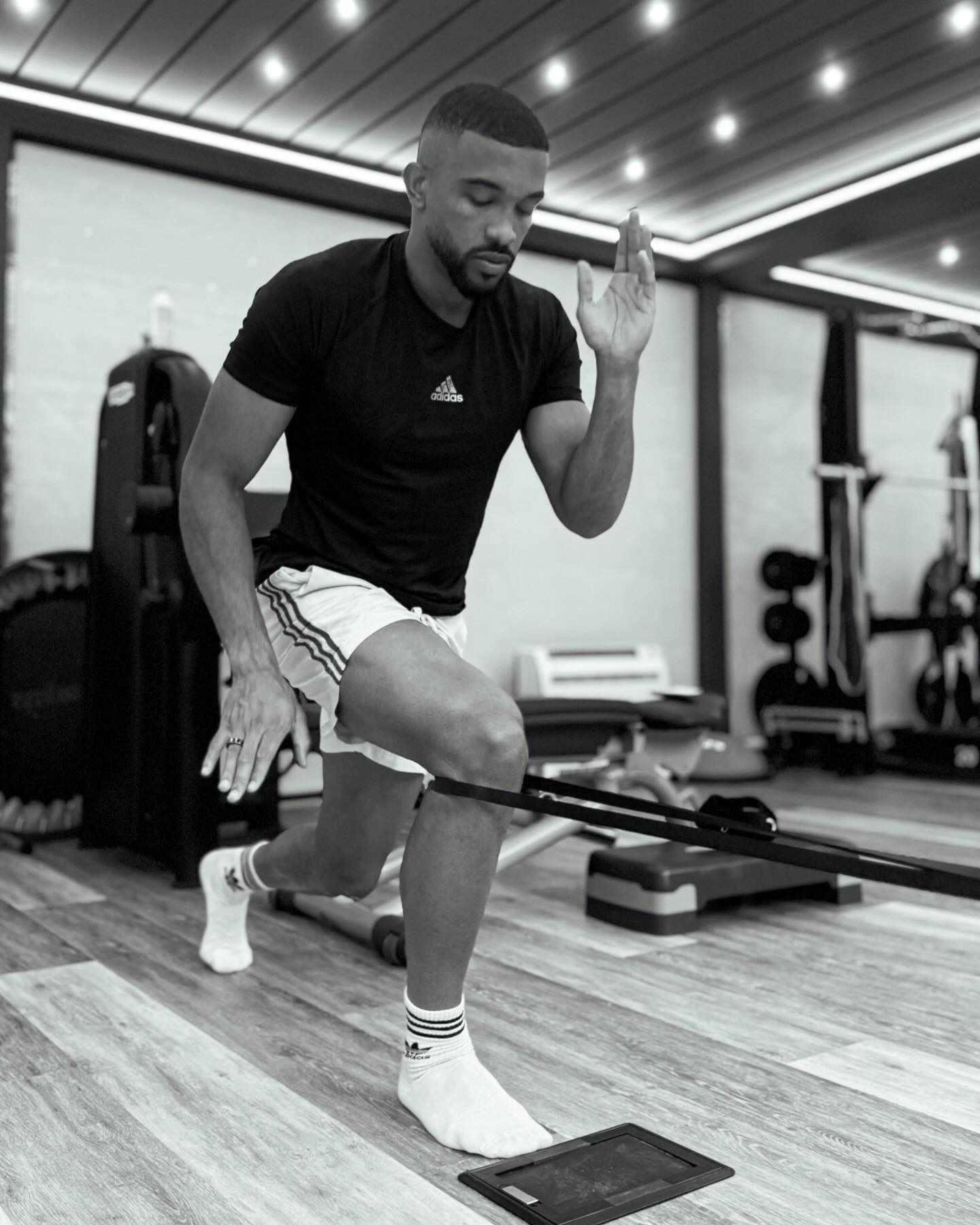 photo_2025-10-22_01-51-13 گلیسون برمر