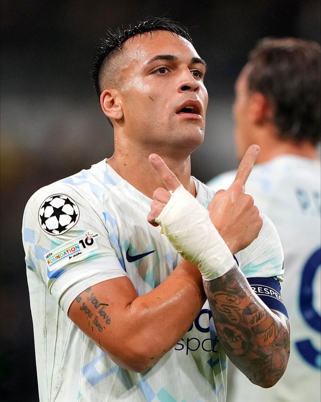 photo_2025-10-22_01-52-16 لائوتارو مارتینز