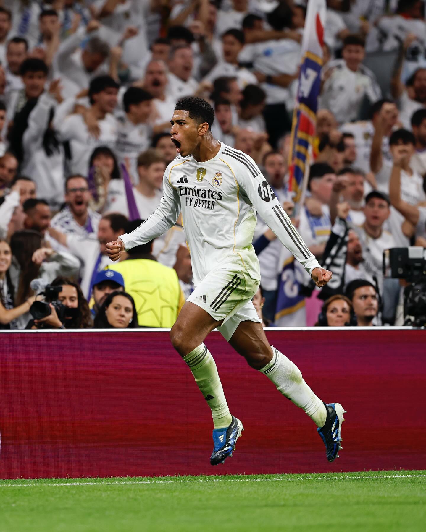 photo_2025-10-23_21-46-04 جود بلینگام