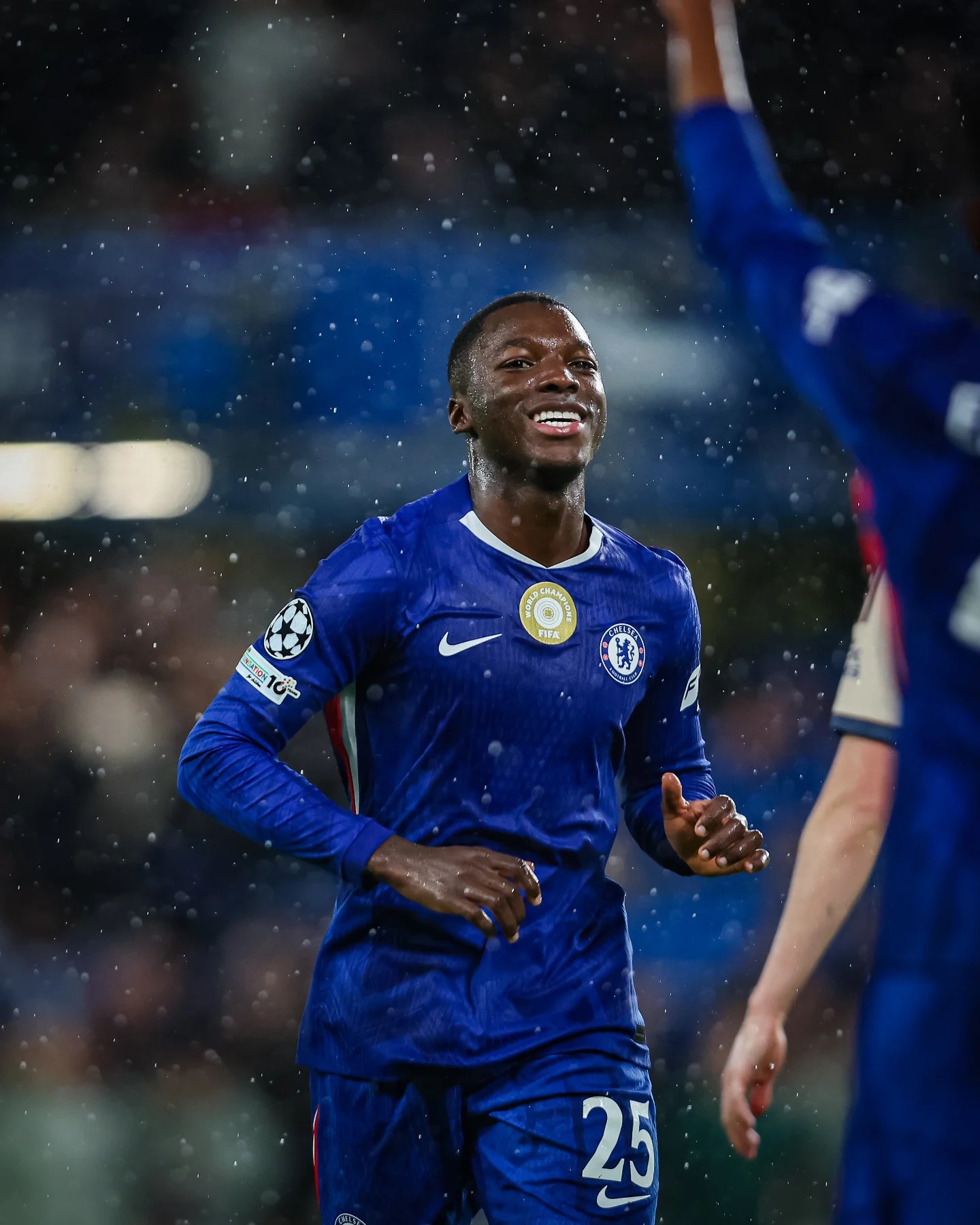 photo_2025-10-23_21-46-39 مویسس کایسدو