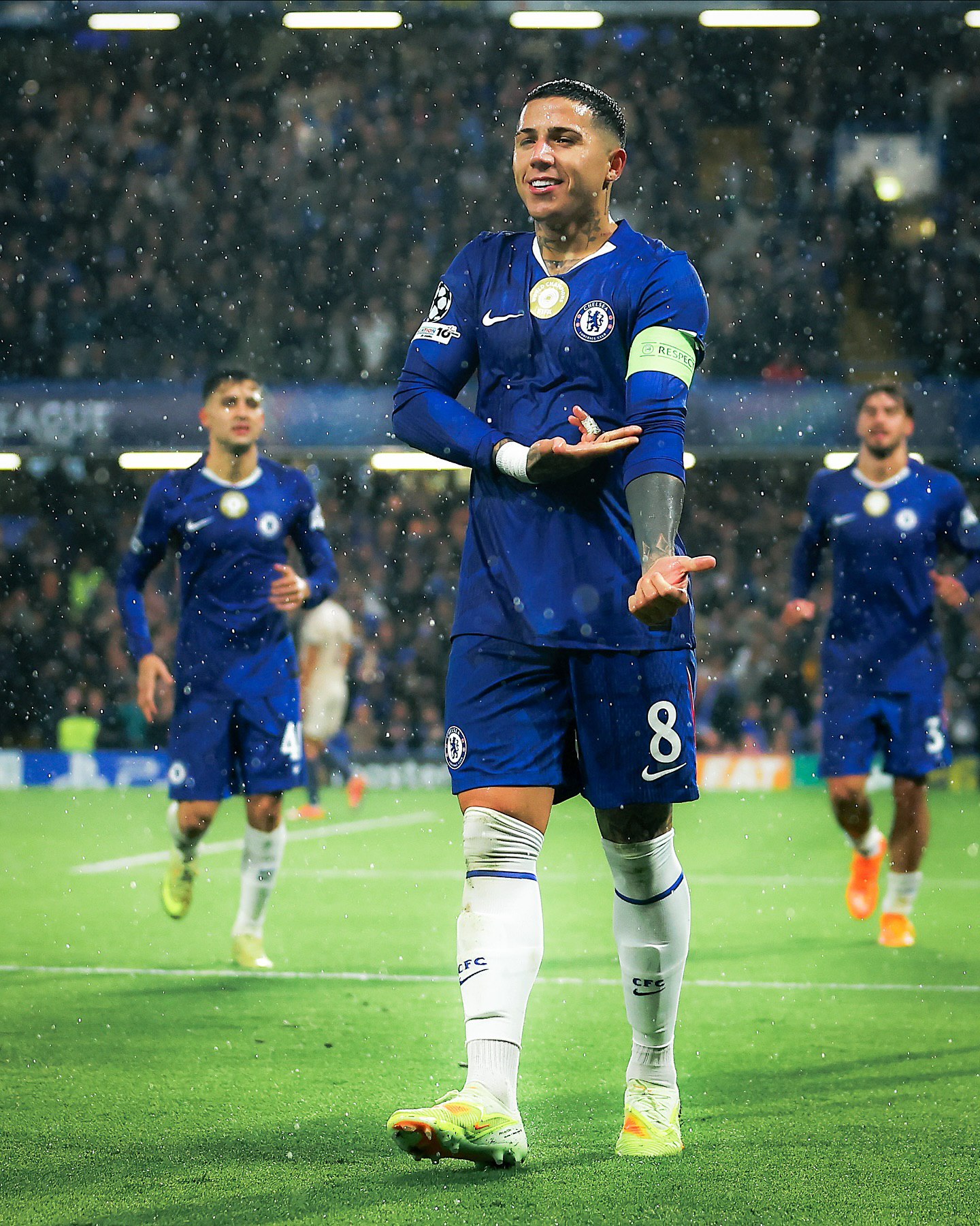 photo_2025-10-23_21-49-15 انزو فرناندز