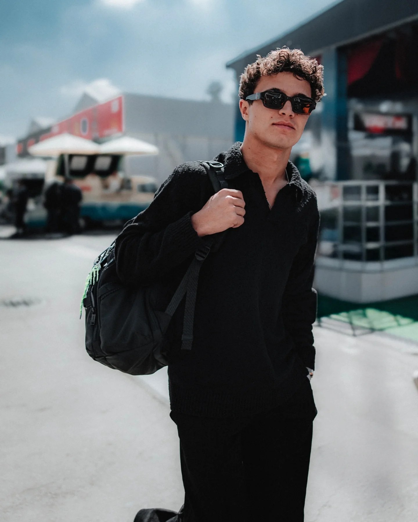 photo_2025-10-24_02-30-06 لندو نوریس