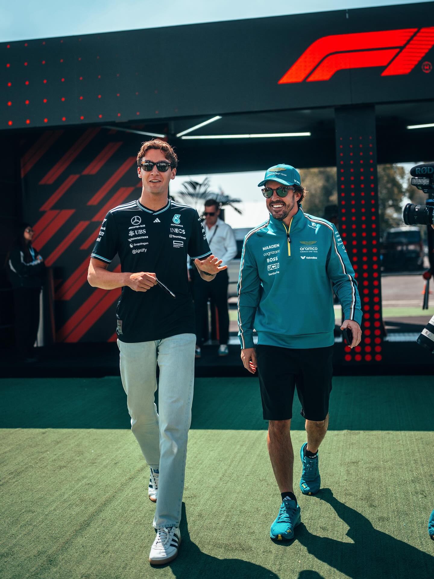 photo_2025-10-25_01-28-39 جورج راسل