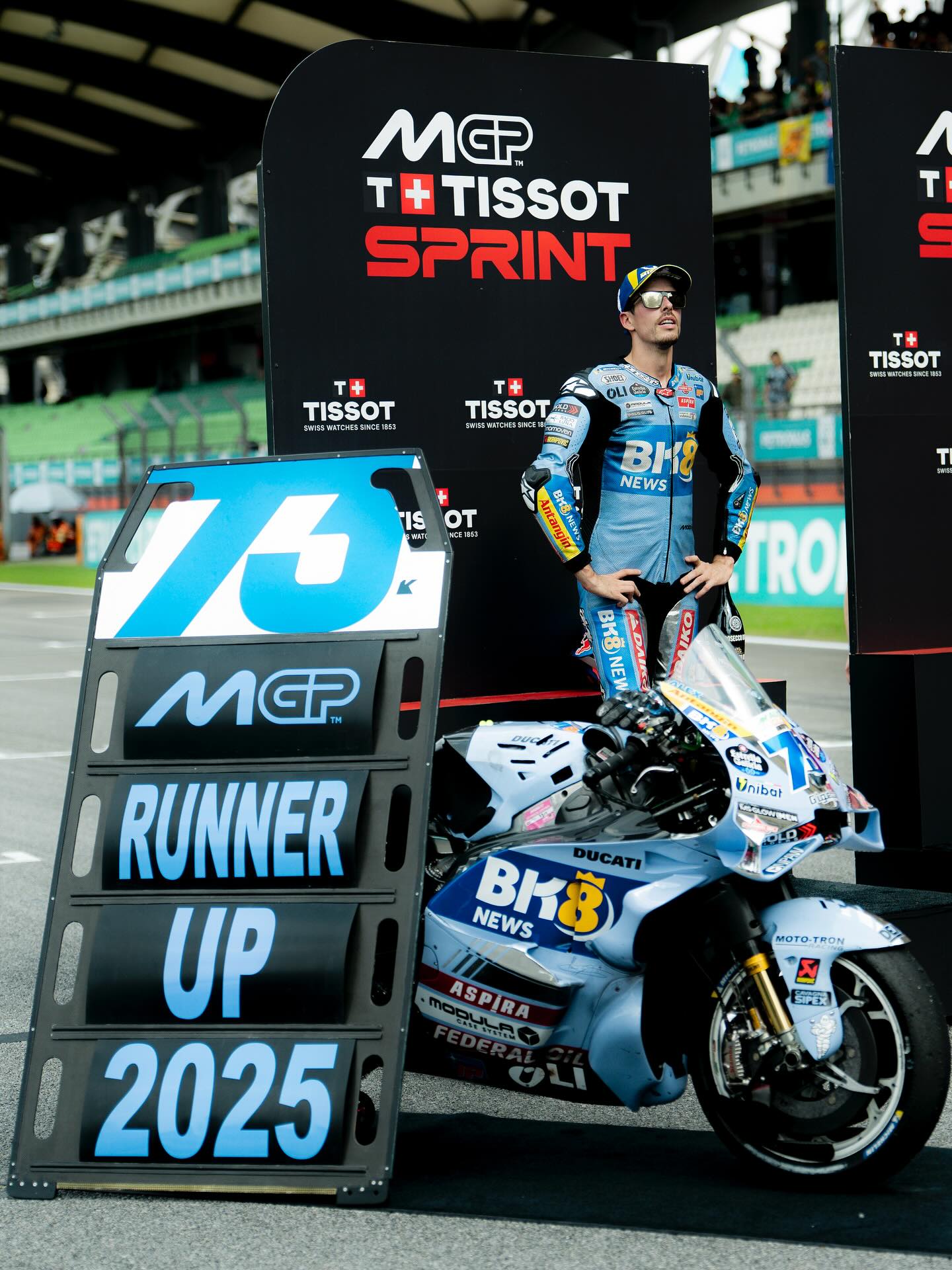 photo_2025-10-26_02-56-49 مارک مارکز