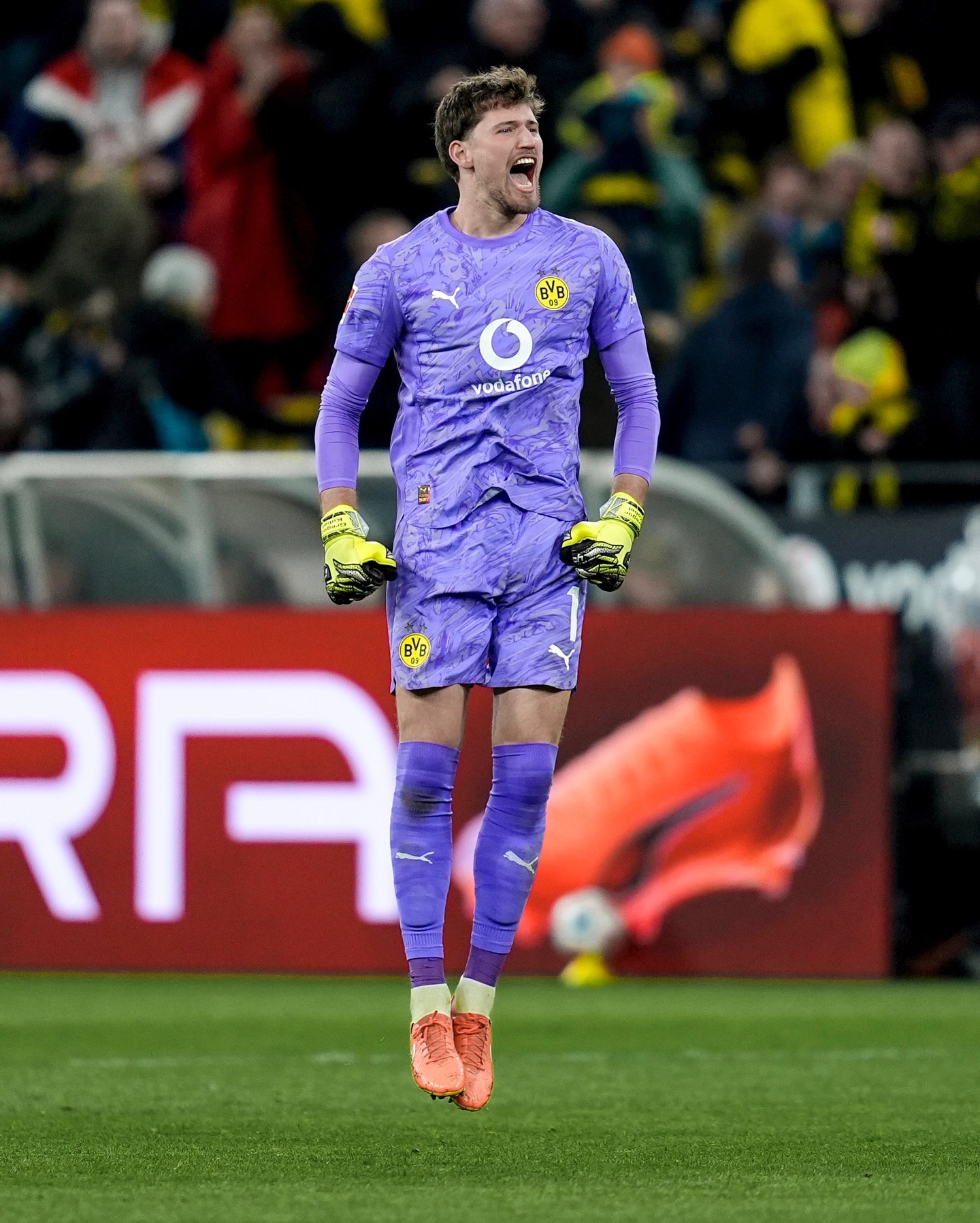 photo_2025-10-26_02-58-21 گرگور کوبل