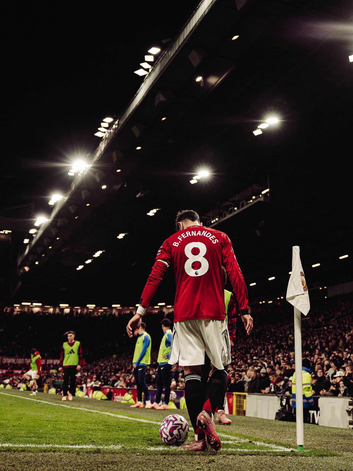 photo_2025-10-27_02-24-17 برونو فرناندز