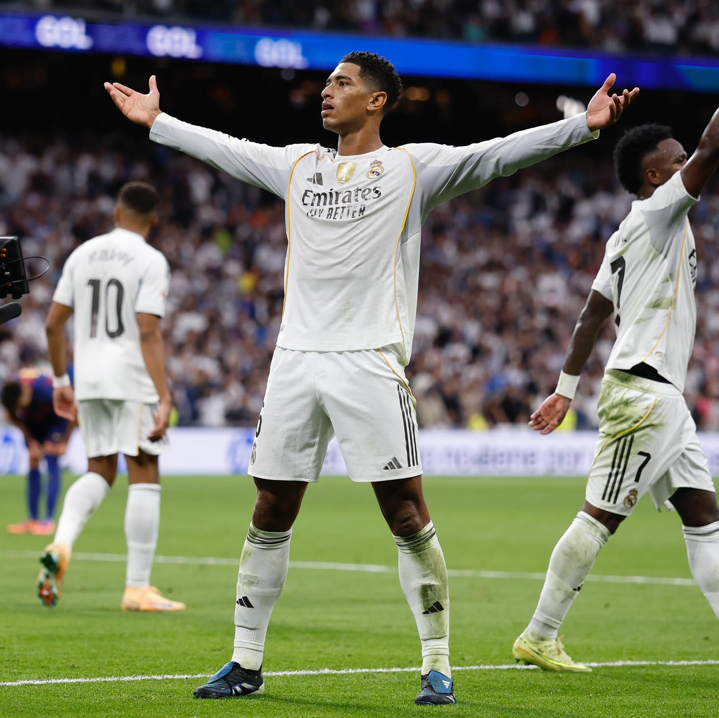 photo_2025-10-27_02-25-49 جود بلینگام