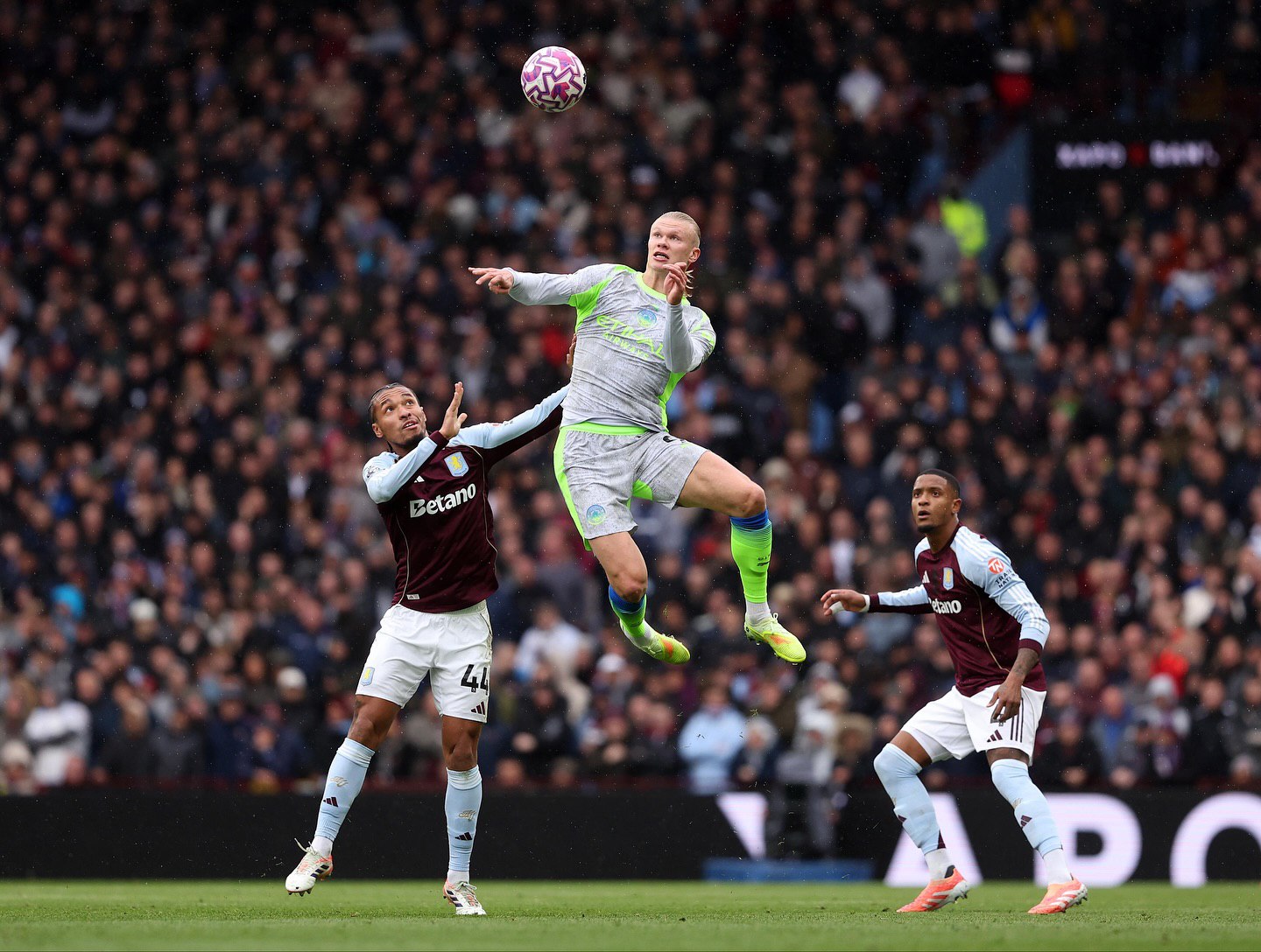 photo_2025-10-27_02-27-09 ارلینگ هالند