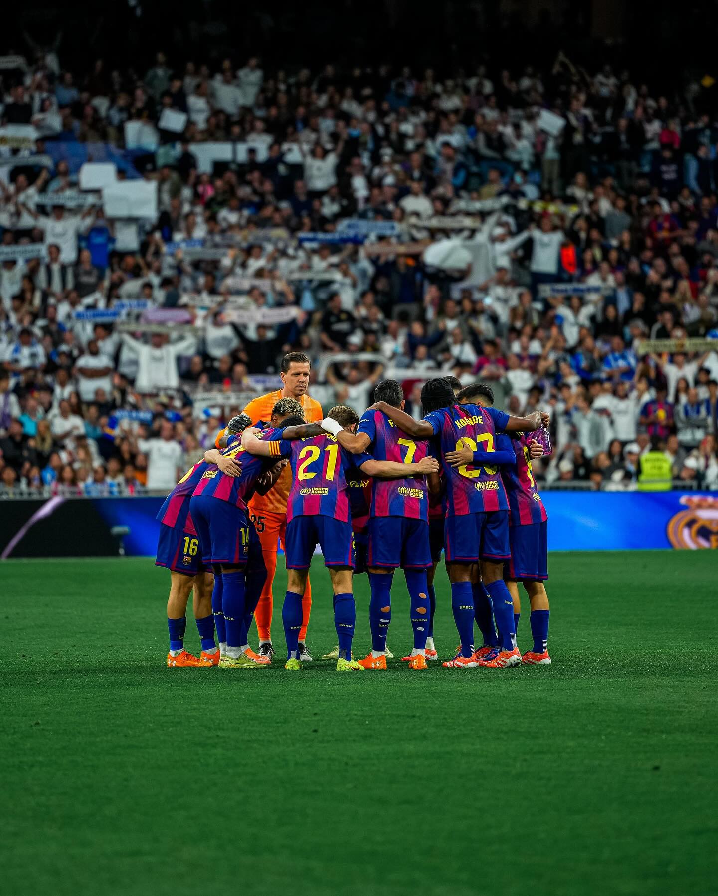 photo_2025-10-27_02-27-14 فرمین لوپز