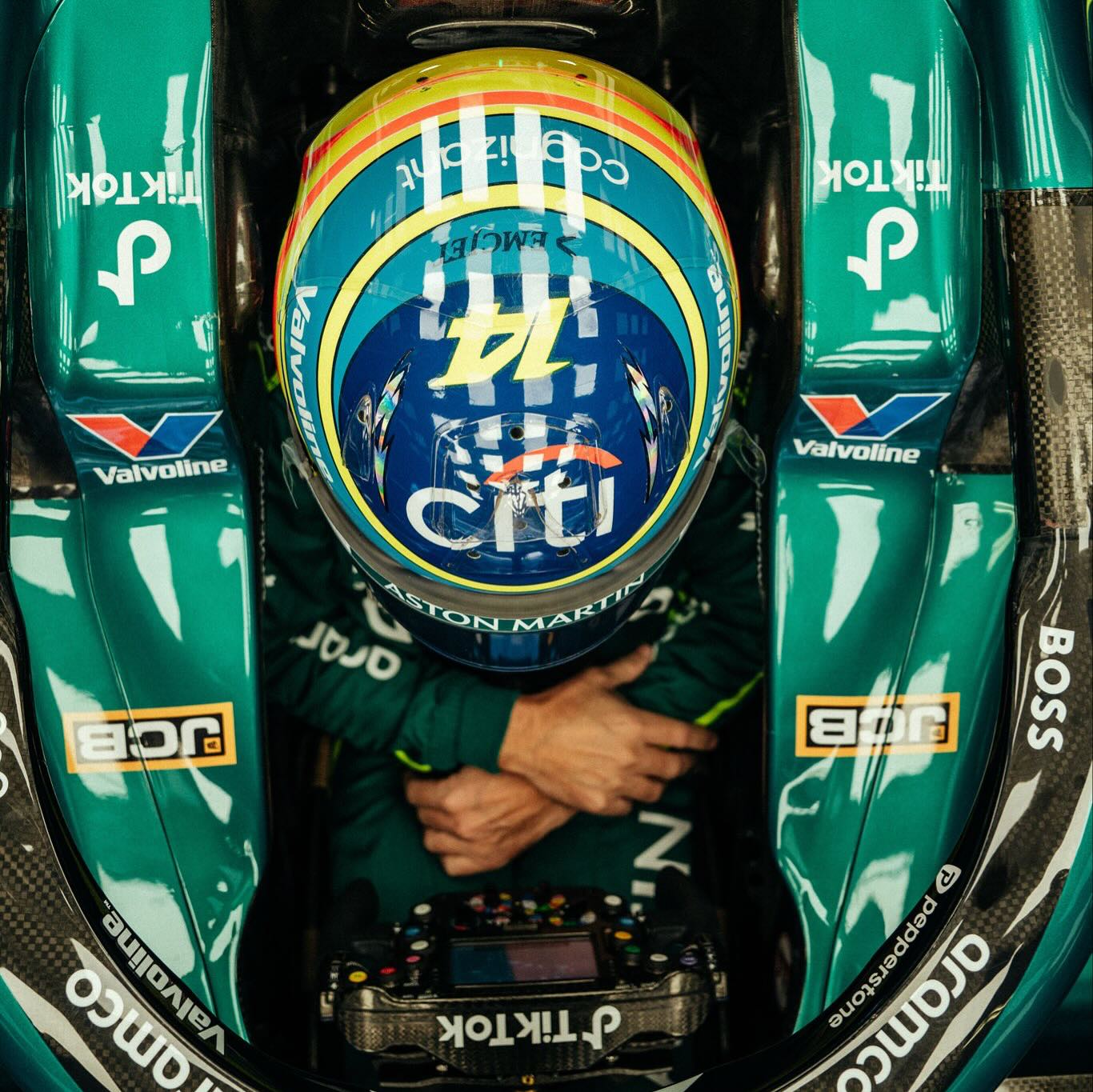 photo_2025-10-27_02-27-46 فرناندو آلونسو