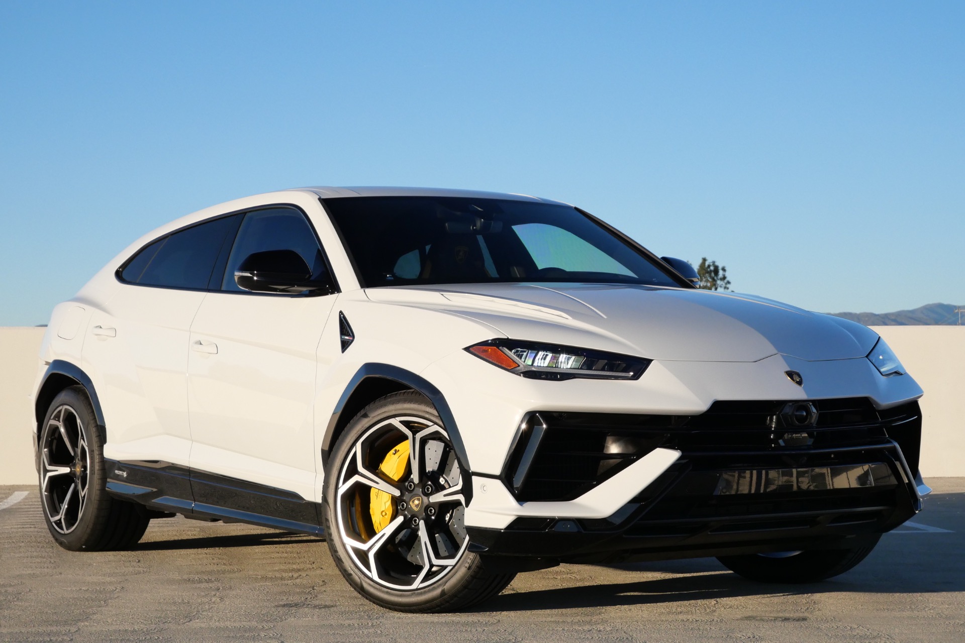 used-2023-lamborghini-urus-s-1725124274 رونمایی از اولین ماشین کریستیانو رونالدو جونیور