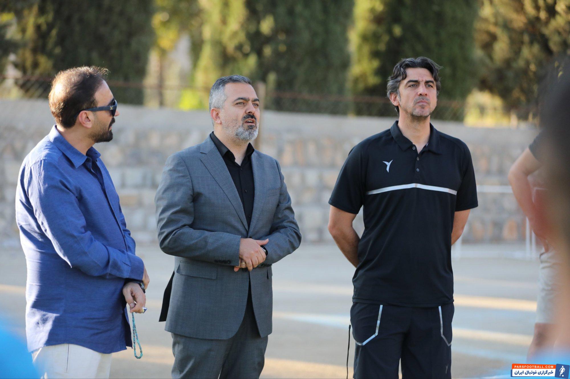 علی عطایی مدیرعامل جدید خیبر خرم آباد به صورت رسمی و در تمرین این تیم معرفی شد