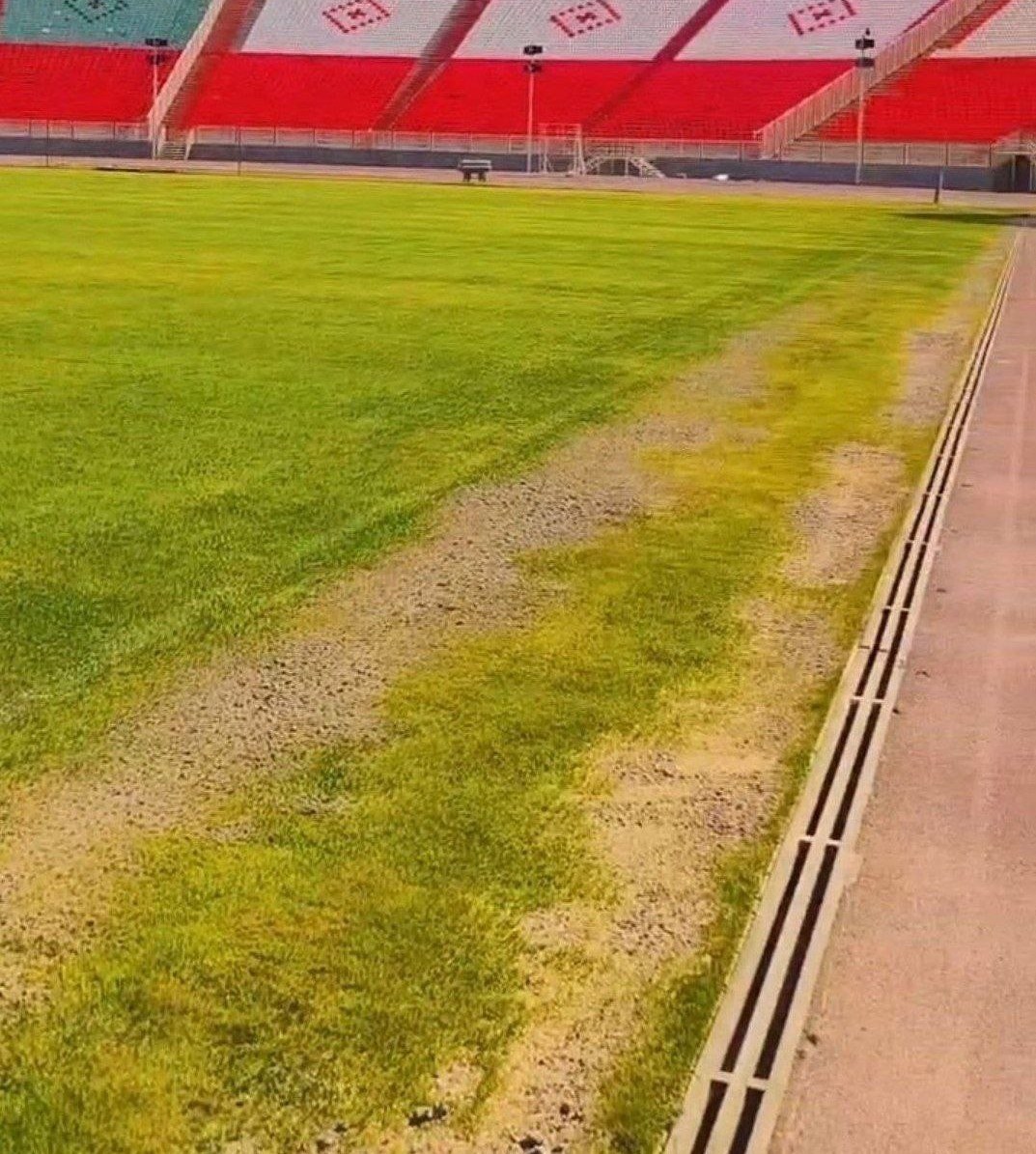 وضعیت چمن ورزشگاه یادگار امام