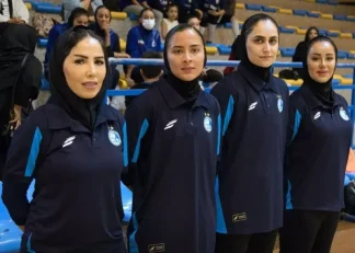 شهناز یاری سرمربی تیم فوتسال زنان استقلال تماشاگر ویژه بازی استقلال مقابل الوحدات