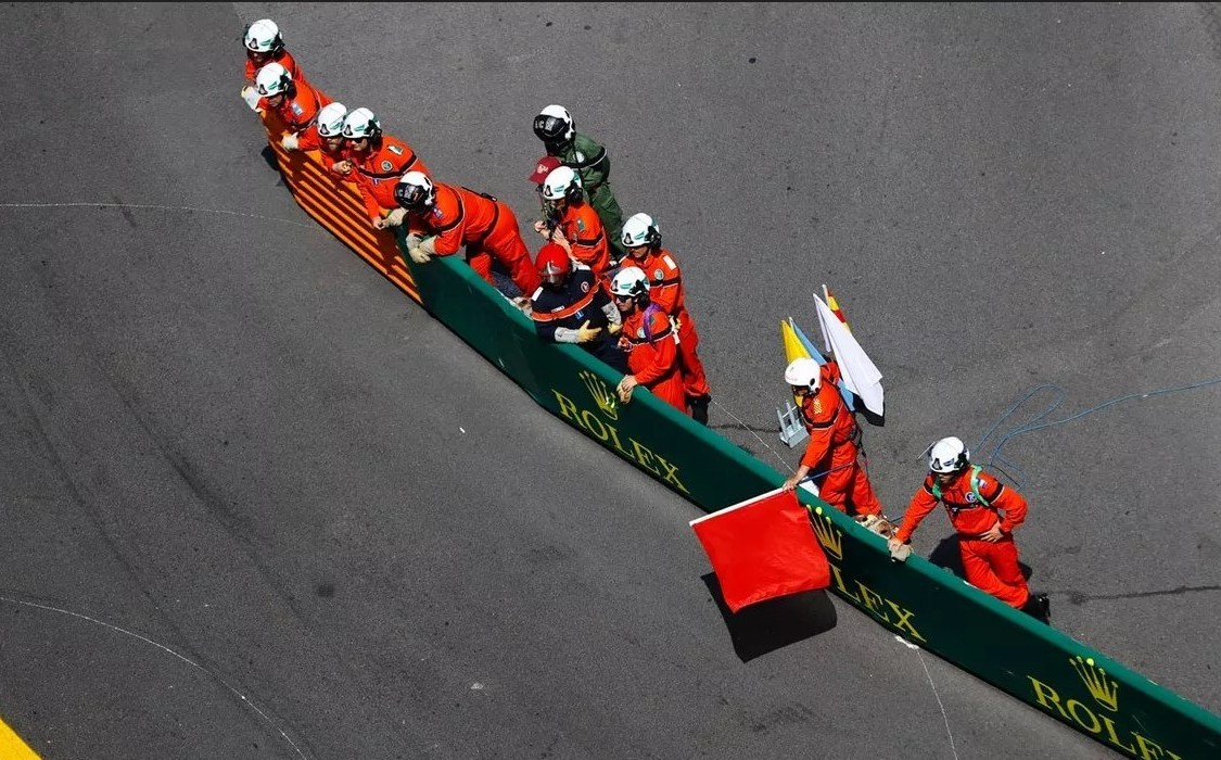 14040810090632404345371210 اتومبیلرانی فرمول یک ,