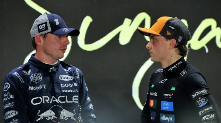 14040907082232892348602310 اتومبیلرانی فرمول یک ,