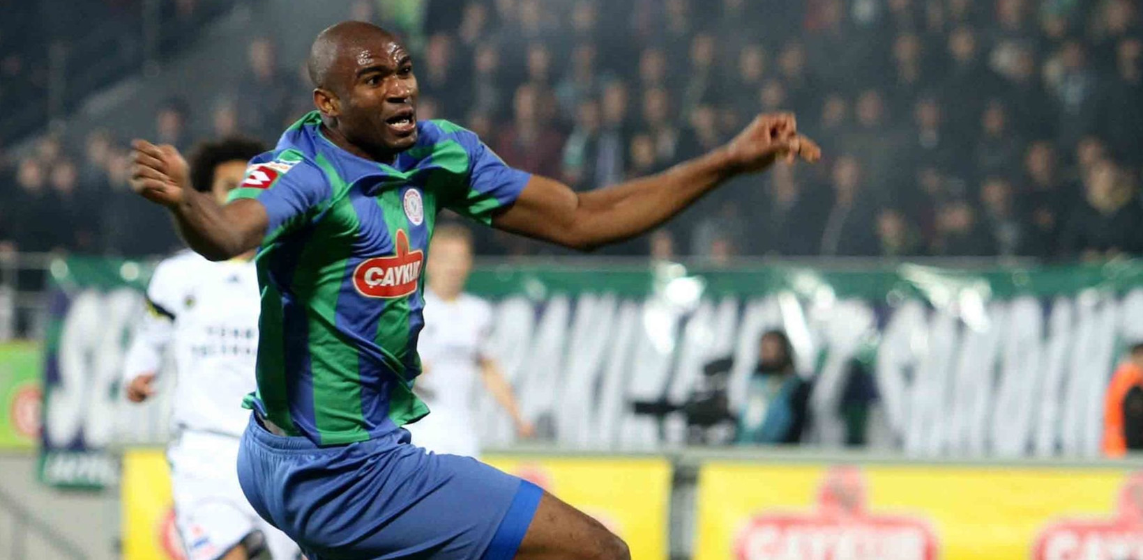 2025-11-17_011806 لئونارد کوئیکه در ریزه اسپور