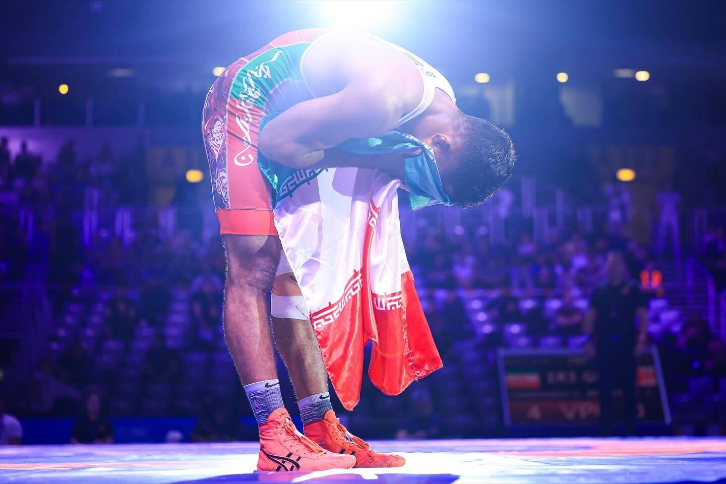 فرخی: از سنندج تا شیراز ته اتوبوس گریه کردم/ نقطه عطف زندگی تختی، ادامه دادنش بود/ فوتبال پارتیبازی و مافیاست فرخی: از سنندج تا شیراز ته اتوبوس گریه کردم/ نقطه عطف زندگی تختی، ادامه دادنش بود/ فوتبال پارتیبازی و مافیاست