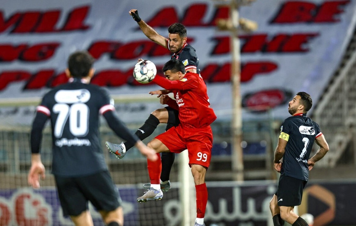 سلب لذت فوتبال با و بدون تماشاگر از سوی دشمنان قسم خورده فوتبال/ تراکتور - پرسپولیس و بازی با روان هواداران سلب لذت فوتبال با و بدون تماشاگر از سوی دشمنان قسم خورده فوتبال/ تراکتور - پرسپولیس و بازی با روان هواداران