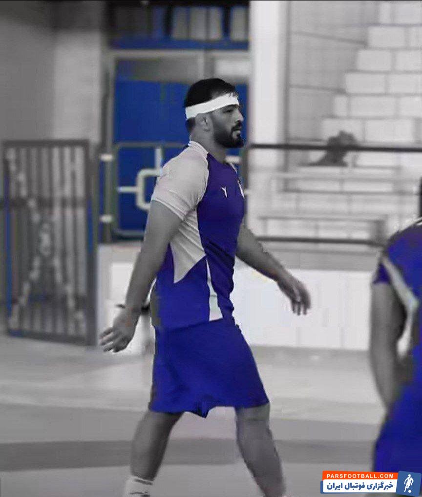 حسن یزدانی در تمرین تیم کشتی استقلال حاضر شد