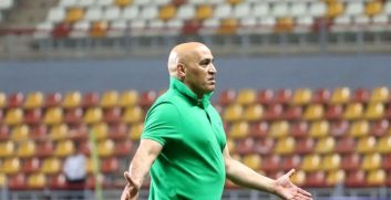 علیرضا منصوریان سرمربی جدید الطلبه عراق شد ؛ خوشامدگویی باشگاه به زبان فارسی