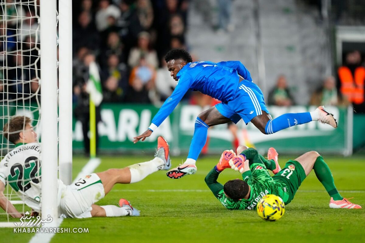 413138 وینیسیوس و اینیاکی پنیا