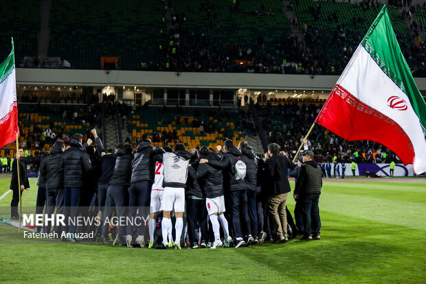 5437085 نماد شادی ملی نه خودنمایی یک نسل/روزی که مردم با تیم ملی فاصله نداشتند
