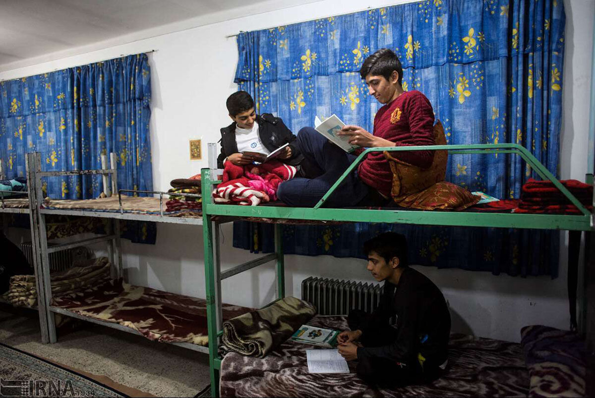 5763260 خورشید در مدارس عشایری شبانهروزی؛ خوابگاههایی که بیدار شدند!