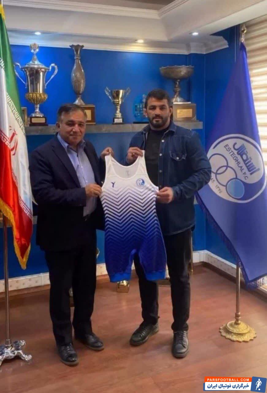 حسن یزدانی فوق ستاره کشتی آزاد ایران به استقلال جویبار پیوست