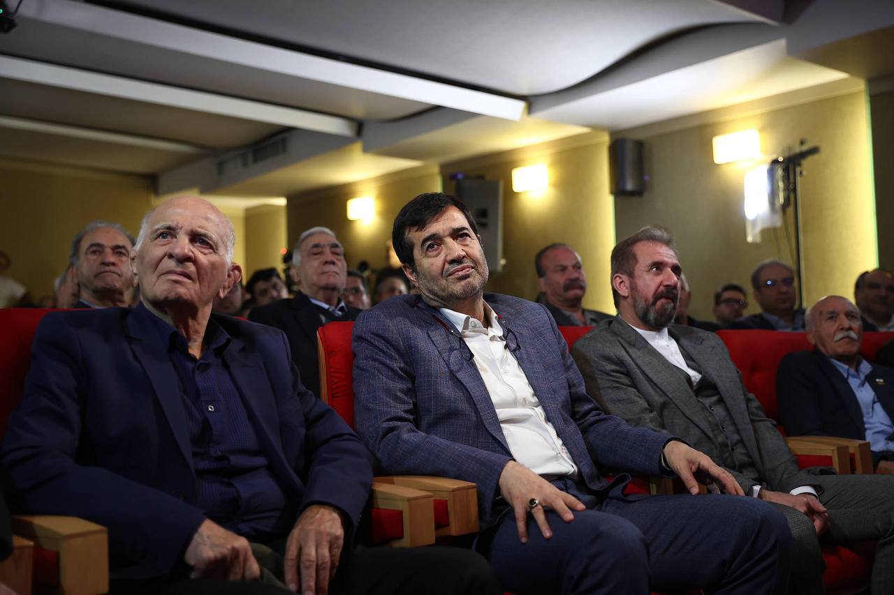 وزیر ورزش در حاشیه افتتاح نمایشگاه «آقا تختی»: او پهلوانی نجیب بود/ سبک زندگی تختی باید الگوی ورزشکاران و قهرمانان شود وزیر ورزش در حاشیه افتتاح نمایشگاه «آقا تختی»: او پهلوانی نجیب بود/ سبک زندگی تختی باید الگوی ورزشکاران و قهرمانان شود