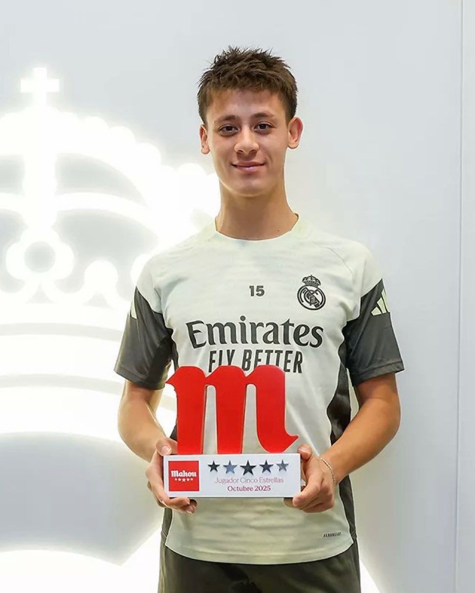 arda_guller_realmadrid_20251107_202032_014 آردا گولر - بهترین بازیکن ماه رئال مادرید