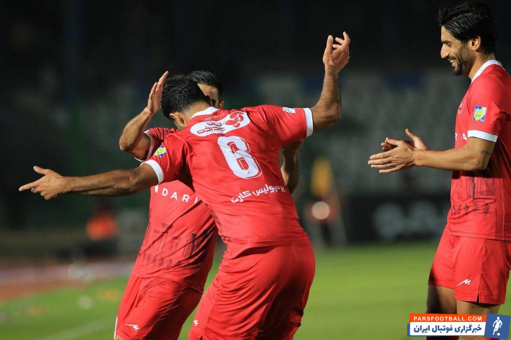 رقص حسین کنعانی زادگان مدافع پرسپولیس پس از گلزنی مقابل استقلال خوزستان