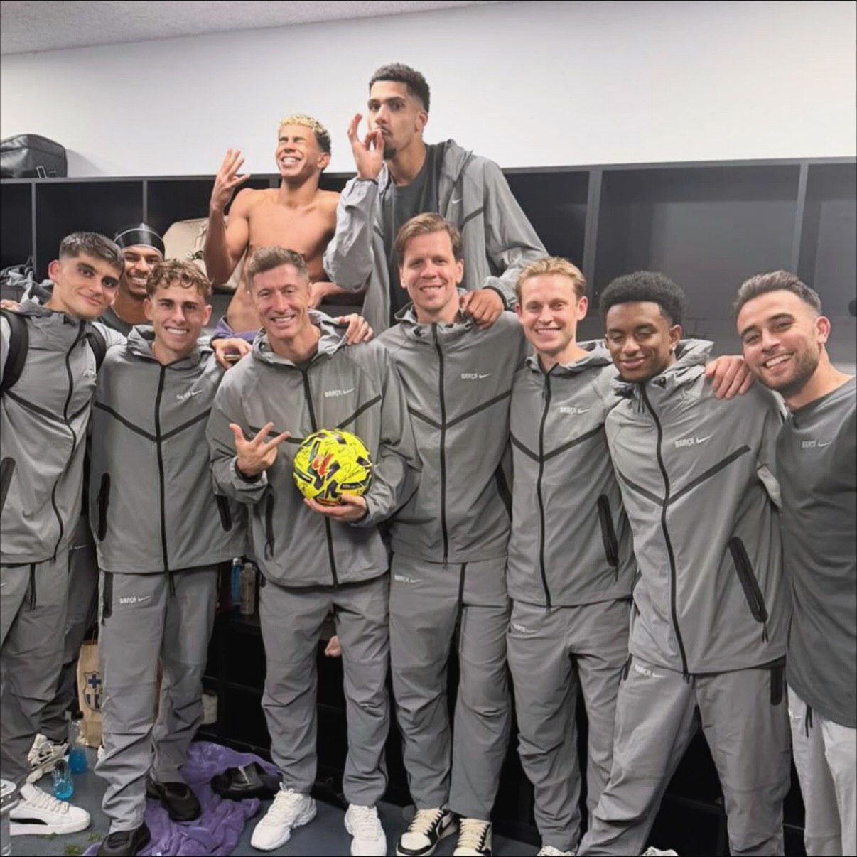 photo_2025-11-11_01-37-48 وویچک شزنی