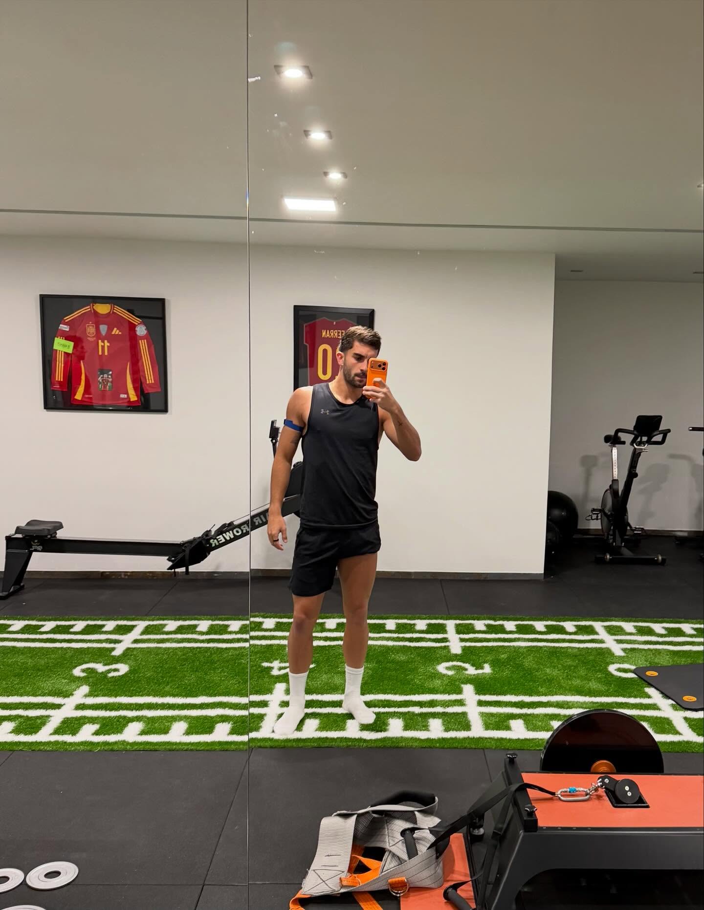 photo_2025-11-11_01-38-28 فران تورس