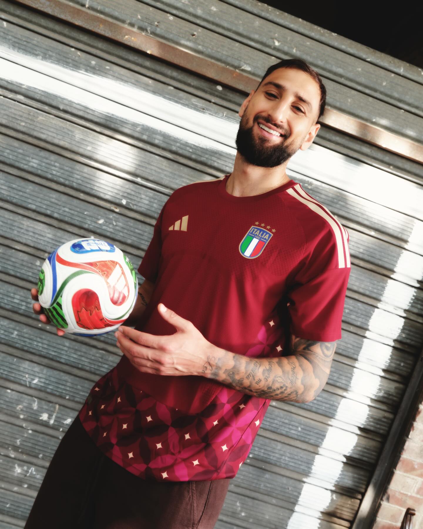 photo_2025-11-11_01-38-41 جانلوییجی دوناروما