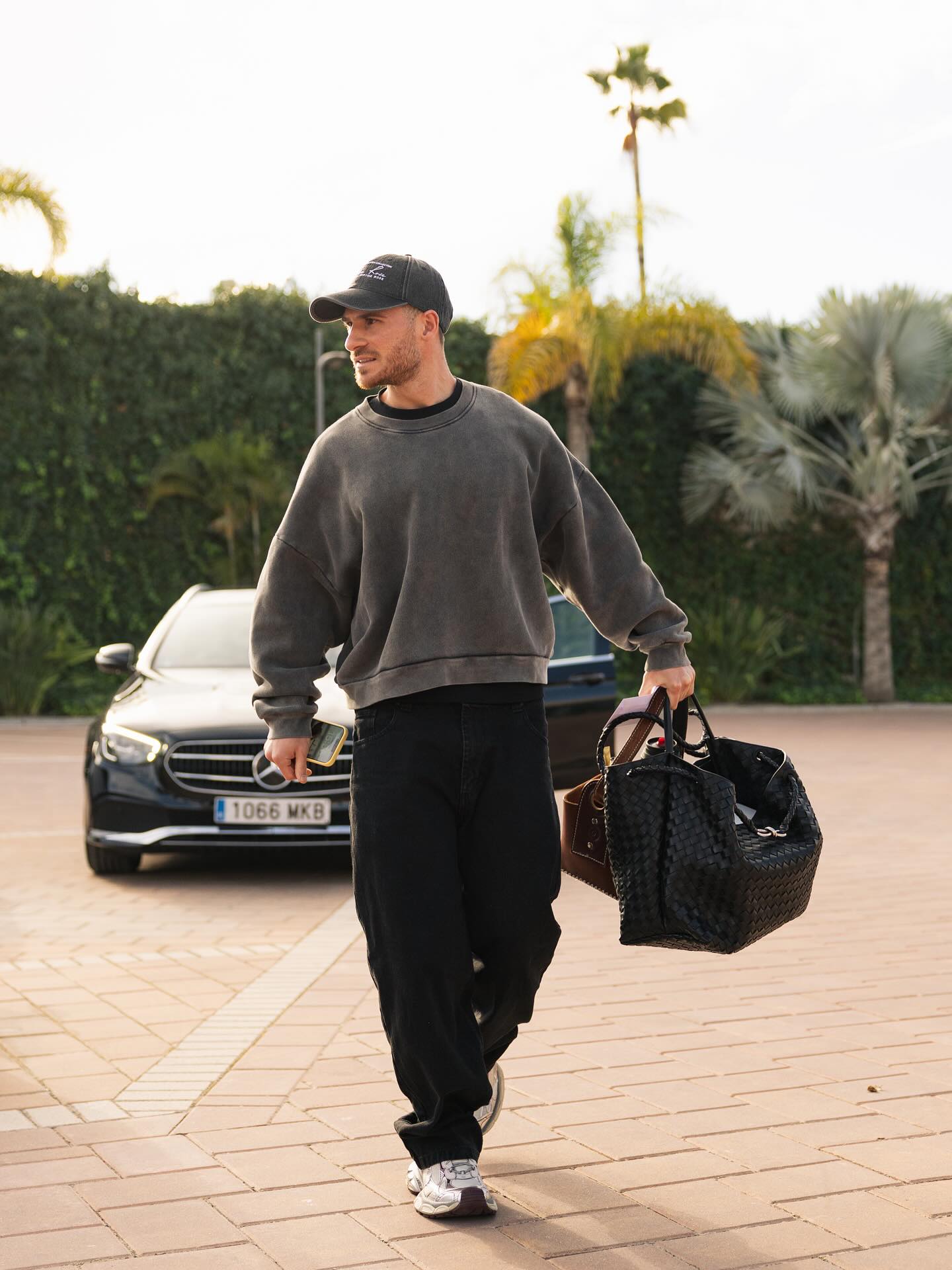 photo_2025-11-11_01-39-01 الکسیس مک آلیستر