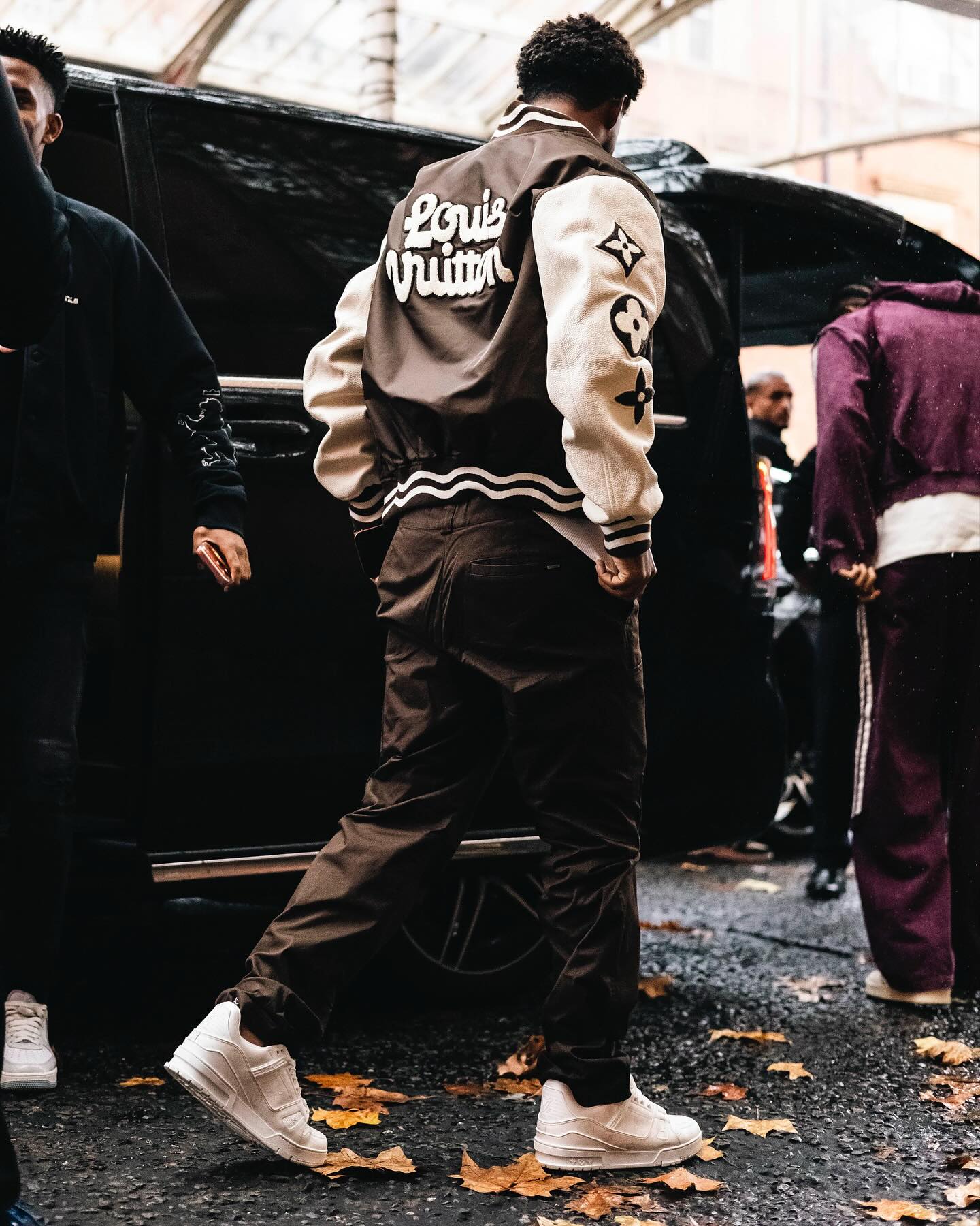 photo_2025-11-11_01-39-10 آندری سانتوس