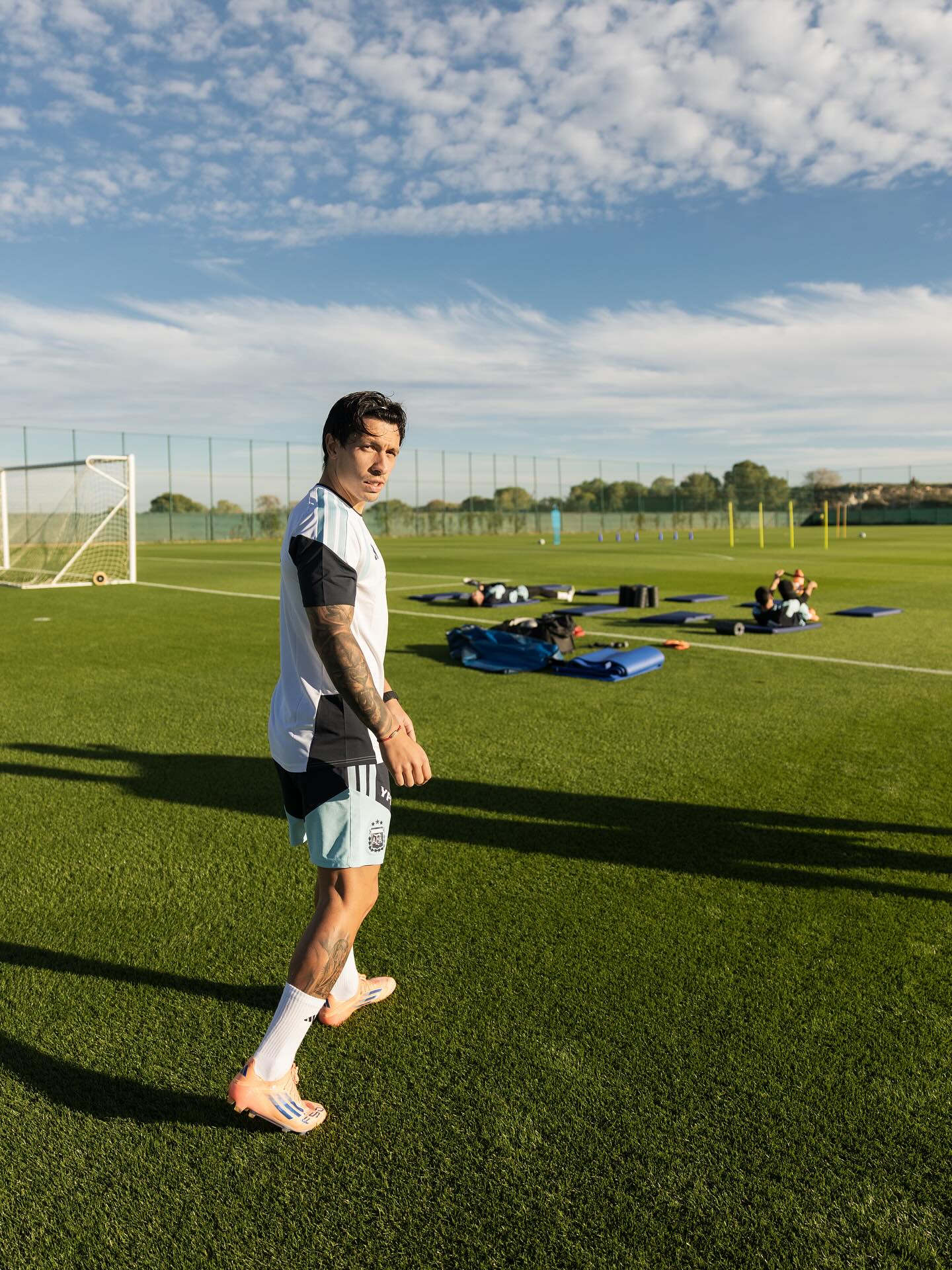 photo_2025-11-11_01-39-46 لیساندرو مارتینز