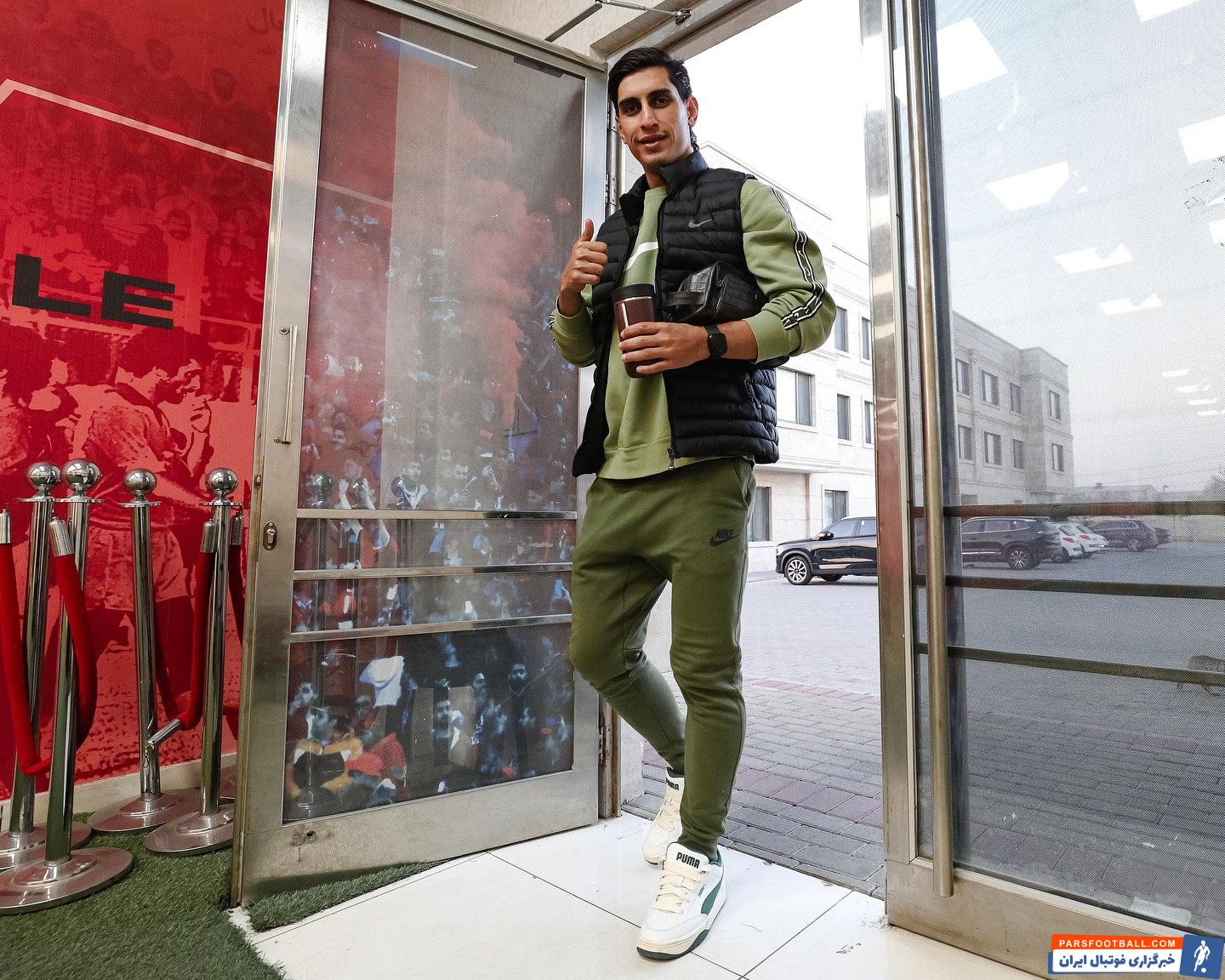 بازگشت محمد نادری به تمرینات تیم تراکتور پس از رفع مصدومیت