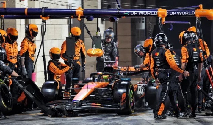 14040910070058775348909310-1 اتومبیلرانی فرمول یک ,